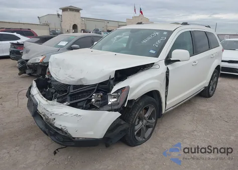 2015 Dodge Journey Crossroad z USA, uszkodzony, nr VIN 3C4PDCGG9FT540286